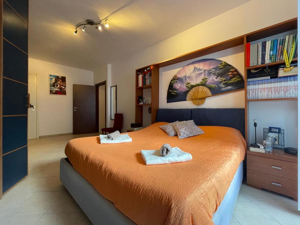 Tra Alpi Apuane e Cinque Terre.. Casetta Renata! Villa Valeriano Lunense Esterno foto